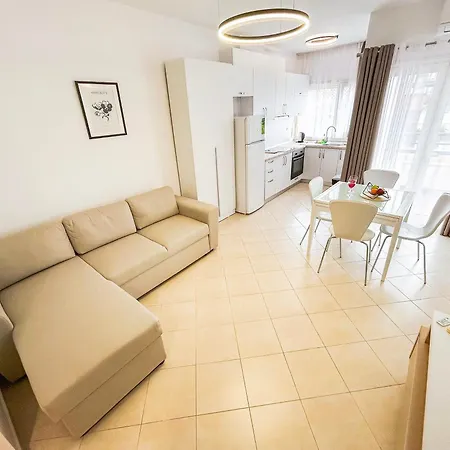 2 Bedroom 1122 Apartamento Golem (Tirana)