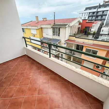 2 Bedroom 1122