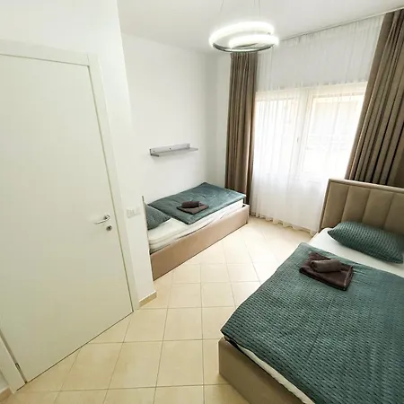 2 Bedroom 1122 Apartment