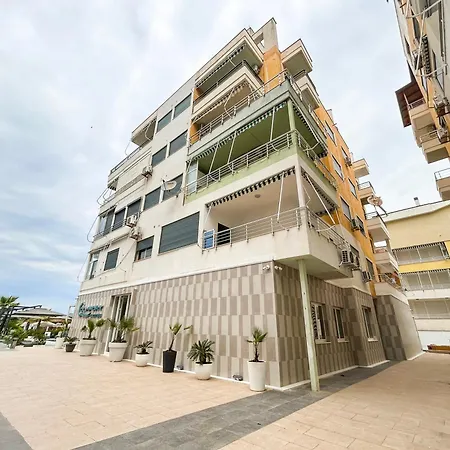 Apartment 2 Bedroom 1122 *