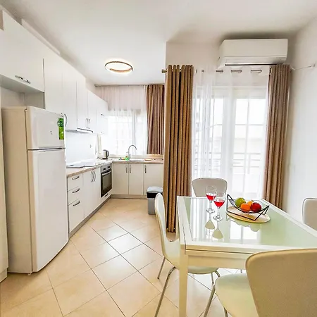 2 Bedroom 1122 Apartment Golem (Tirana)